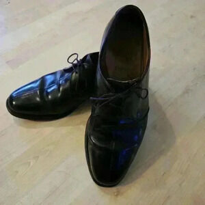 Allen Edmonds Valencia shoes size 8.5